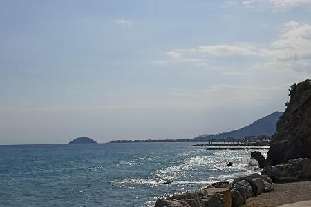 Strand, Wasser, Felsen
