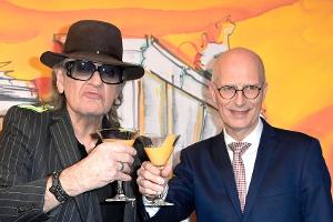 Udo Lindenberg eröffnet mit Peter Tschentscher Vernissage im Bundesrat