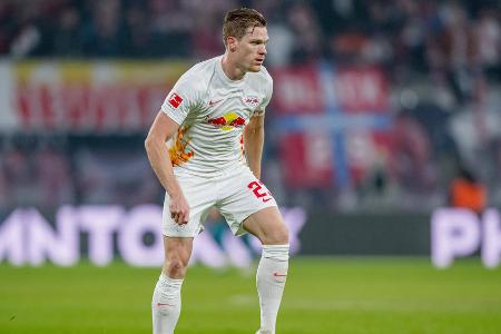 Marcel Halstenberg (bis 60.) - Note: 4,0 - Bekam auf der linken Abwehrseite gegen Brandt und Wolf nicht immer Druck auf den Ball. Ließ so einige brenzlige Angriffe zu. Hatte bei seinen offensiven Ausflügen derweil ansprechende Ideen. Scheiterte einmal aus kurzer Distanz nur knapp (35.).