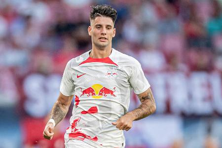 Dominik Szoboszlai - Note: 3,0 - Setzte mit punktgenauen Zuspielen im Angriffsspiel Akzente. Leitete gerade für Nkunku wiederholt Abschlussaktionen ein. Wurde aus der Distanz auch selbst gefährlich. Letztlich stimmte die Ausbeute aber nicht.