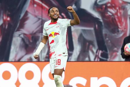 ANGRIFF: Christopher Nkunku (bis 84.) - Note: 4,0 - Feierte nach langer Verletzungspause sein Startelf-Comeback und war direkt wieder gefährlichster Leipziger. Ließ allein in der Anfangsphase zwei Top-Chancen aus (4.,6.). Hätte sich nach einem bösen Tritt gegen Reus alledings nicht über eine Rote Karte beschweren können (15.). Danach oft (zu) unauffällig.
