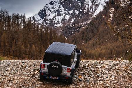 Jeep Wrangler 4Xe PHEV Europa-Version Sahara und Rubicon