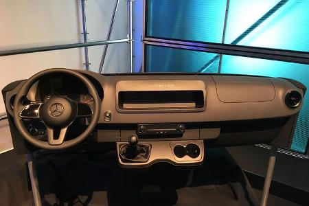 Mercedes Sprinter Cockpit