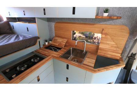 Vanhalla Ford Transit 4x4