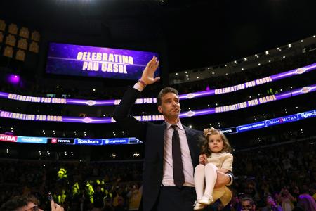 Lakers ziehen Gasol-Trikot unters Hallendach Lakers ziehen Gasol-Trikot unters Hallendach