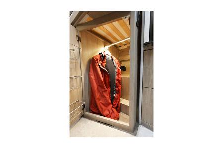 Test Kabe Royal Kleiderschrank