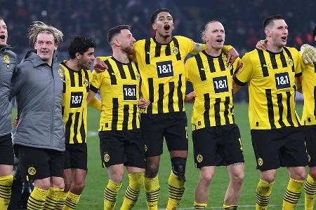 Enthüllt: Das verdienen die BVB-Stars - Während die Spielergehälter beim FC Bayern seit dem Transfer von Sadio Mané auch über der 20-Millionen-Euro-Grenze liegen können, fallen die Saläre beim BVB fast schon bescheiden aus. Kein Dortmunder verdient mehr als zwölf Millionen Euro. 'Bild' hat jetzt die Maximalgehälter der BVB-Stars enthüllt, die teilweise Bonuszahlungen berücksichtigen. Die Liste in aufsteigender Reihenfolge: Enthüllt: Das verdienen die BVB-Stars - Während die Spielergehälter beim FC Bayern seit dem Transfer von Sadio Mané auch über der 20-Millionen-Euro-Grenze liegen können, fallen die Saläre beim BVB fast schon bescheiden aus. Kein Dortmunder verdient mehr als zwölf Millionen Euro. 'Bild' hat jetzt die Maximalgehälter der BVB-Stars enthüllt, die teilweise Bonuszahlungen berücksichtigen. Die Liste in aufsteigender Reihenfolge: