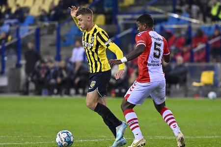 Gabriel Vidovic (Mittelfeld) - Vitesse Arnheim - Am dritten Spieltag gegen den VfL Bochum durfte sich der Youngster noch über einen Jokereinsatz bei den Bayern-Profis freuen. Kurz vor dem Deadline Day folgte die Leihe in die Niederlande. Dort ist der 18-Jährige im Abstiegskampf meist gesetzt, vor allem im Januar ließ er mit Toren zusätzlich aufhorchen.