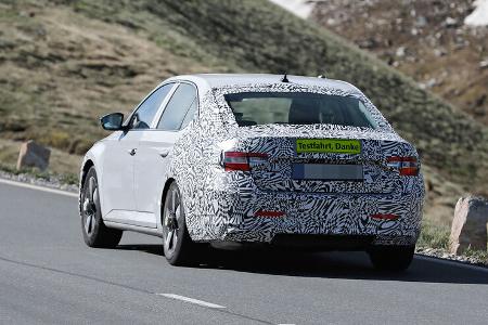 Erlkönig Skoda Superb