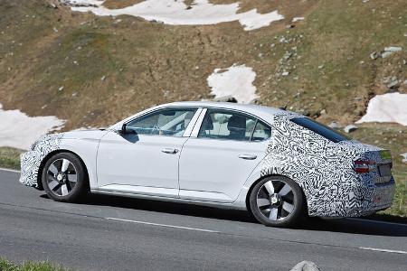 Erlkönig Skoda Superb