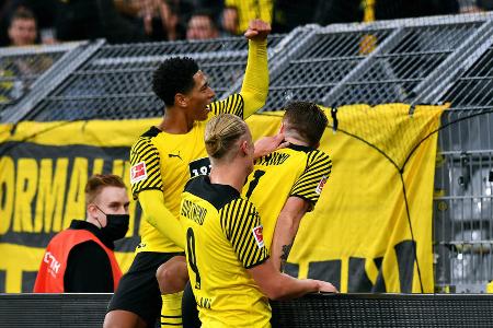 Gerüchte nähern sich der magischen Ablöse-Marke - Ab Sommer 2021 überschlagen sich die Ereignisse beinahe täglich: Der FC Liverpool, Manchester City und Manchester United gesellen sich zum angeblich weiterhin interessierten FC Chelsea. Erstmals kursieren Ablösesummen knapp unterhalb der 100-Millionen-Euro-Marke.