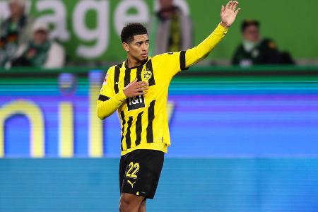 Bellingham bekennt sich zum BVB - Eine Medienrunde Mitte Mai 2022 bringt dem BVB dann endlich Klarheit. 'Die einzige Zukunft, an die ich denke, ist das nächste Spiel mit Dortmund. Und ich werde nächste Saison hier sein. Ich bin bereit', beendet der englische Nationalspieler zumindest für kurze Zeit alle Spekulationen.