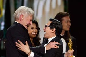 Ke Huy Quan und Harrison Ford: "Indiana Jones"-Treffen bei Oscars
