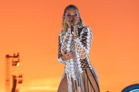 Rippenfraktur! Helene Fischer muss Tourauftakt verschieben