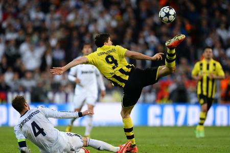 Robert Lewandowski - Im Halbfinale der Königsklasse 2013 avanciert Robert Lewandowski zum 'Henker' von Real Madrid. Beim 4:1-Erfolg von Borussia Dortmund gegen Real Madrid erzielt der Pole alle Treffer des BVB. Auch eine 0:2-Niederlage im Rückspiel kann den Finaleinzug der Borussen nicht mehr verhindern.