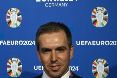 Lahm zur EM: Freie Art zu leben soll im Vordergrund stehen Lahm zur EM: Freie Art zu leben soll im Vordergrund stehen