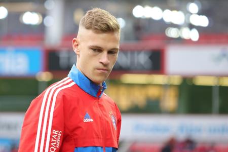 Kimmich überrascht von Flicks Kader-Entscheidungen Kimmich überrascht von Flicks Kader-Entscheidungen