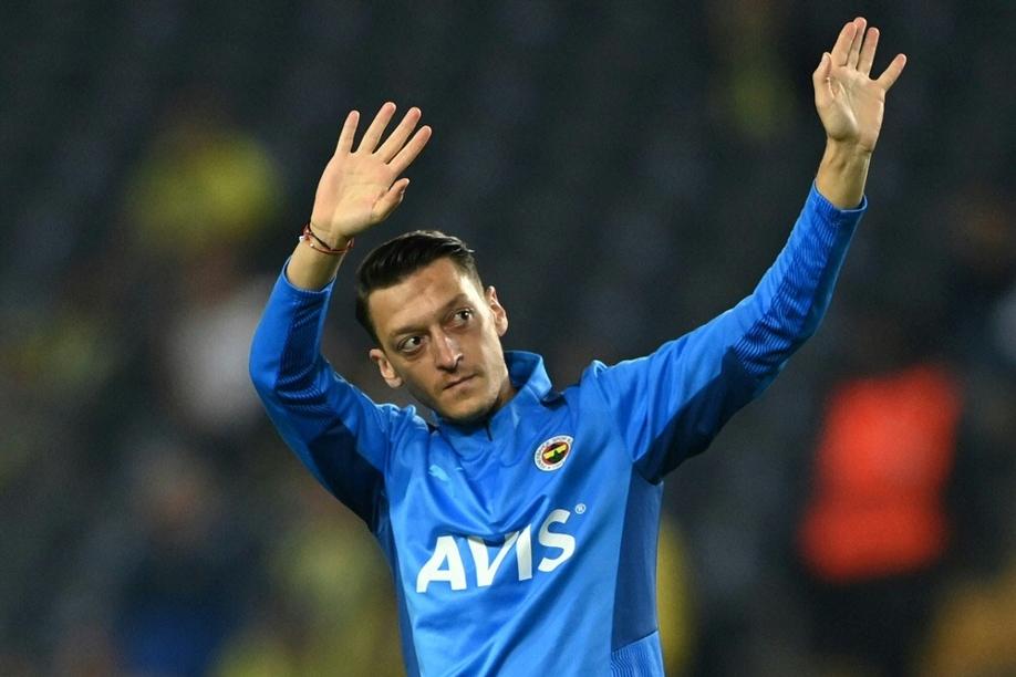 Özil beendet FußballKarriere