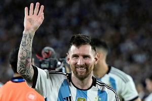 Messi krönt Argentiniens Weltmeister-Party mit 800. Treffer