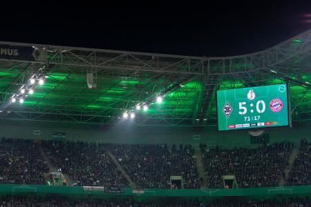 27. Oktober 2021 - Historisches Debakel in Gladbach - Das 0:5 in Gladbach in der 2. Runde ist die höchste Bayern-Pleite im Pokal. Nagelsmann sitzt in Corona-Quarantäne zu Hause in der Küche: 'Ich habe viel rumgeschrien, die Nachbarn haben sich vermutlich gedacht, was da drüben los ist.'