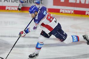 Adler "heilfroh", Haie verlieren den Kopf