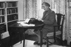 Auch die Romane von Agatha Christie werden überarbeitet