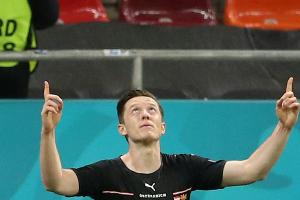 Österreich dreht Rückstand - auch Schweden gewinnt