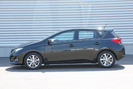 Toyota Auris 2.0 D-4D, Seitenansicht