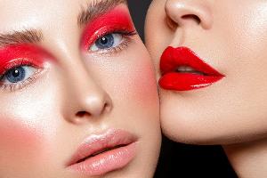 Lack-Lippen sind in: Darum soll der Mund jetzt glänzen