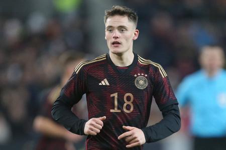Florian Wirtz (Bayer Leverkusen) - Note 4,5 - Nach seinem Kreuzbandriss endlich zurück im Kreis der Nationalmannschaft, augenscheinlich aber noch nicht wieder der Alte. Zwei Mal in der Startelf, zwei Mal unglücklich. Gegen Peru bemüht, aber bieder, gegen Belgien schließlich völlig neben der Spur und zu Recht früh ausgewechselt. Keine Frage - Wirtz braucht noch Zeit!