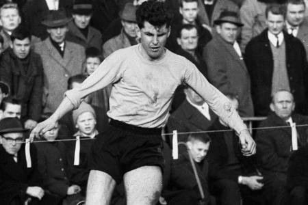 Platz 3: Lothar Emmerich - 115 Tore in 183 Spielen für den BVB
