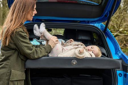 Alfa Romeo Tonale Bambini UK Ausstattung