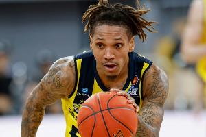 BBL: Topstar Russell verlängert bis 2025 bei Oldenburg