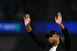Kompanys Burnley steigt direkt wieder auf