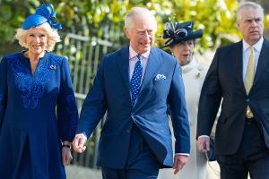 Auch Prinz Andrew ist dabei: Royals feiern großes Familientreffen