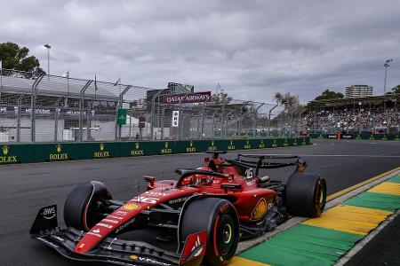 Charles Leclerc (Ferrari) - Note 5,0 - Was für ein Horror-Start für Leclerc. In Bahrain kam sein frühes Aus nach einem Motorschaden, in Saudi-Arabien war der Ferrari nicht konkurrenzfähig und in Melbourne wurde der Monegasse kurz nach dem Start abgeschossen. Viel schlimmer hätte das Jahr für die Nummer eins im Team nicht beginnen können. Sein einziger Trost: Er selbst kann für dieses Dilemma nichts.