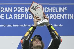 MotoGP: Bezzecchi übernimmt mit erstem Sieg die WM-Führung