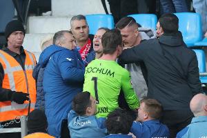 Riemann bleibt beim VfL im Tor