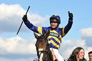 Favorit Corach Rambler gewinnt Grand National