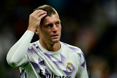 Medien: Kroos verlängert bei Real bis 2024 Medien: Kroos verlängert bei Real bis 2024