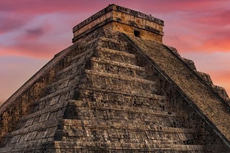 Kukulcán-Pyramide (Maya)