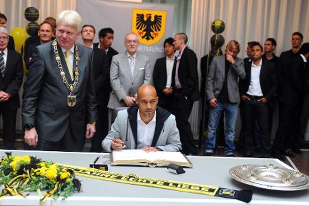 Erfolge - Bevor Dédé den Sprung nach Deutschland wagte, wurde er brasilianischer Pokalsieger mit Atlético Mineiro. Mit Borussia Dortmund gewann er 2002 und 2011 die deutsche Meisterschaft.