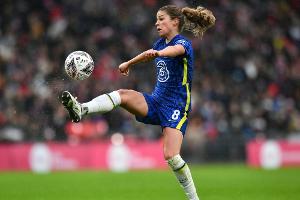 Nationalspielerin Leupolz will Sohn mit zur WM nehmen