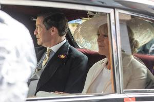 "The Crown": Setbilder zeigen Hochzeit von Charles und Camilla