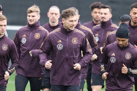 Jubiläumsspiel gegen die Ukraine: DFB sendet Friedenszeichen Jubiläumsspiel gegen die Ukraine: DFB sendet Friedenszeichen