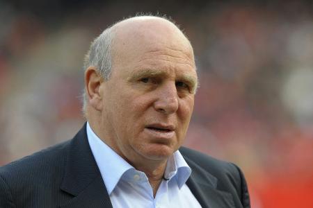 Hoeneß sieht möglichen Kane-Transfer kritisch Hoeneß sieht möglichen Kane-Transfer kritisch
