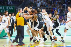 Wüste Szenen in der EuroLeague: Partie abgebrochen