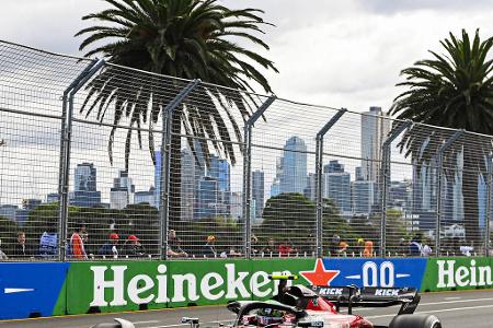 Platz 15: Guanyu Zhou (Alfa Romeo) - 1:42.642 in Q1