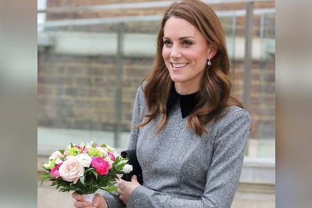 Prinzessin Kate: Blumenschmuck statt Tiara bei der Krönung? Prinzessin Kate: Blumenschmuck statt Tiara bei der Krönung?