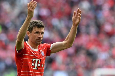 Tuchel beschwichtigt: Müller Tuchel beschwichtigt: Müller